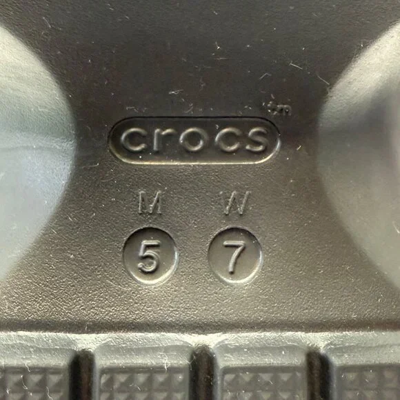 Crocs Platform Sandals Floral Print Purple Black w/Flower Croc Charms - Picture 9 of 10